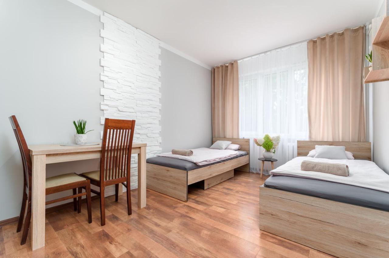 Two Bedrooms Apartment Faktura Fast Check-In 24H Rzeszów Kültér fotó